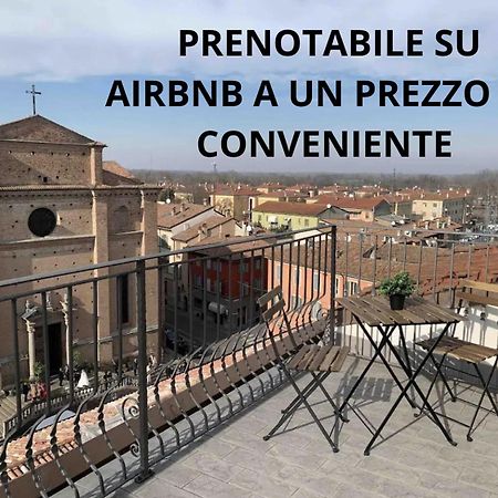 Ferienwohnung Mansarda Con Vista In Centro A Piacenza Exterior foto