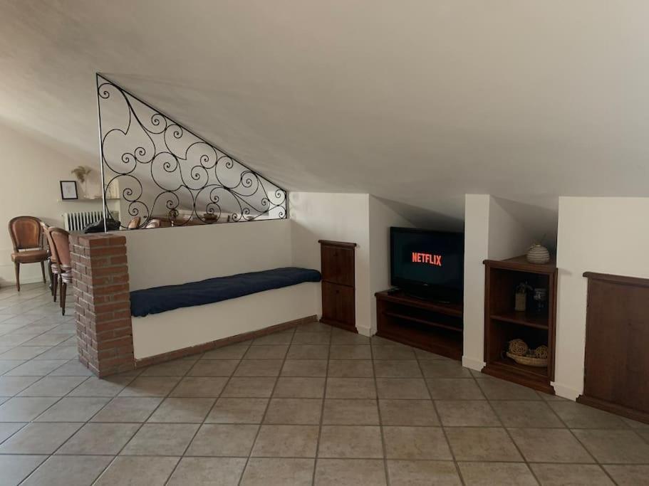 Ferienwohnung Mansarda Con Vista In Centro A Piacenza Exterior foto